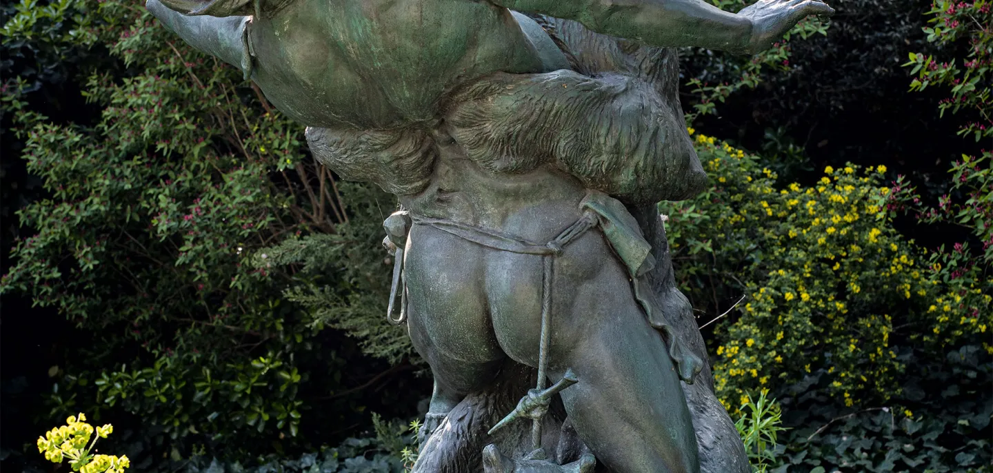 Le dénicheur d’oursons au Jardin des Plantes de Paris, Muséum national d’Histoire naturelle © MNHN - A. Iatzoura