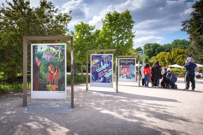 Photo montrant trois affiches de l'exposition « The Parisianer. Chroniques du Muséum » au Jardin des Plantes