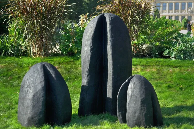 Three Humps par David Nash © MNHN - F.-G. Grandin